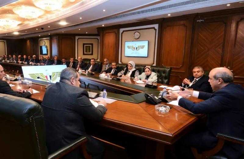 وزير الطيران المدنى: تطبيق أعلى معايير السلامة والتشغيل لضمان جوده الخدمات المقدمة إرضاء الركاب