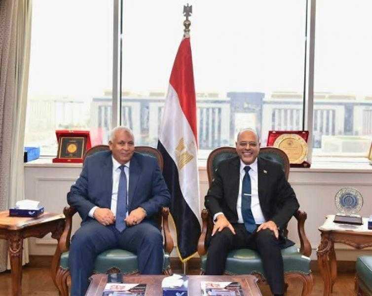 وزير العمل يستقبل محافظ الوادي الجديد لتفعيل التعاون في الملفات المشتركة