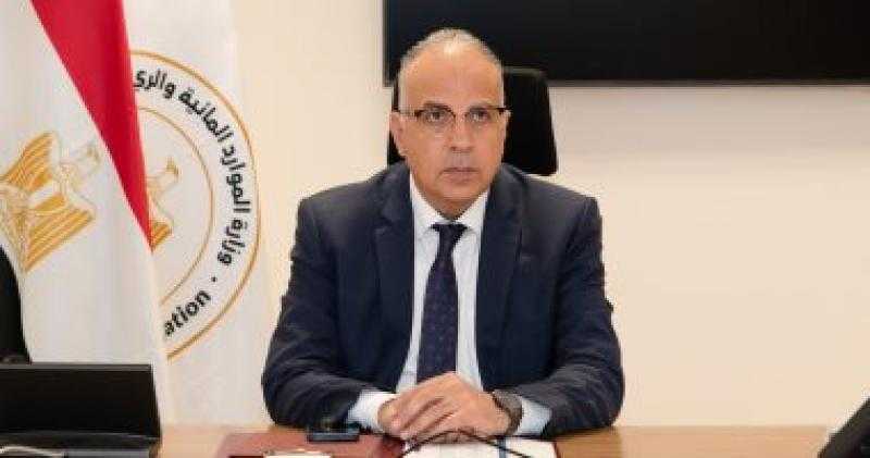 وزير الرى: التوسع فى البحث العلمي بمعالجة المياه وتغير المناخ