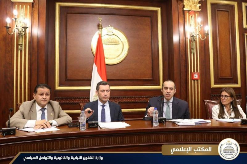 ”فوزي”: تحويل الهيئة العامة للثورة المعدنية إلى هيئة اقتصادية من مخرجات الحوار الوطني