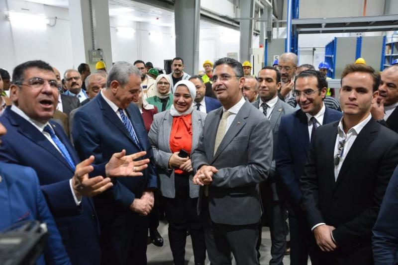 زيارة تفقدية للمنطقة التجارية بمدينة طنطا لوزير التموين ومحافظة الغربية.. صور