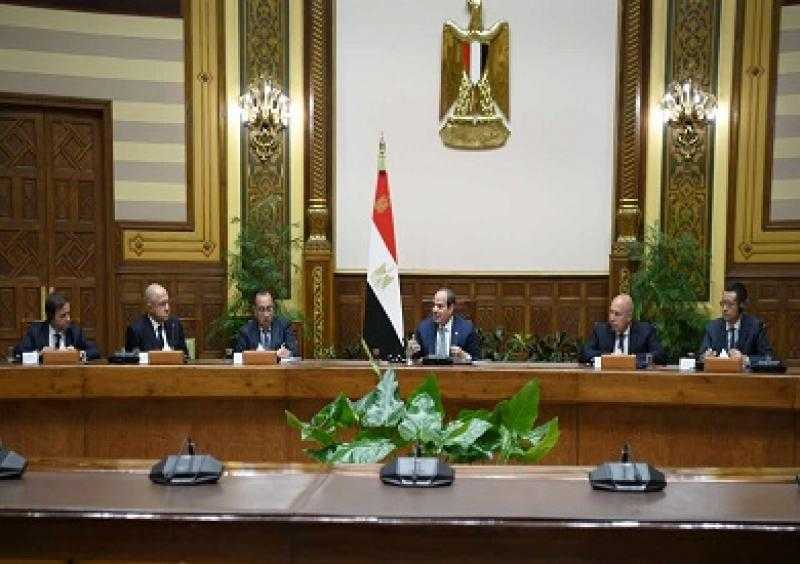 الرئيس السيسي: الحكومة المصرية تتخذ ما يلزم من قرارات وإجراءات لإزالة العقبات أمام المستثمرين