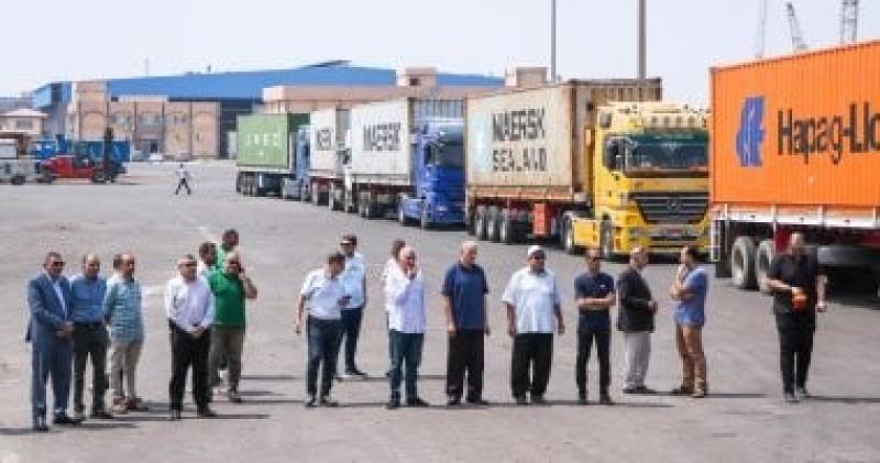 ميناء دمياط يستعد لتشغيل خط بضائع جديد مع إيطاليا غدا