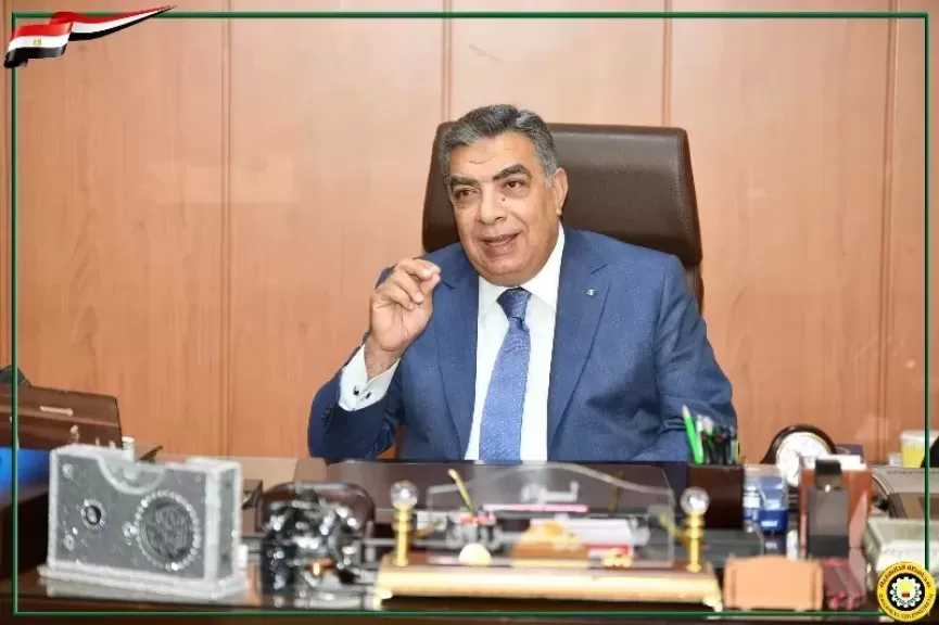 محافظ الدقهلية يشيد بالخدمات الطبية المقدمة للمواطنين خلال إجازة العيد