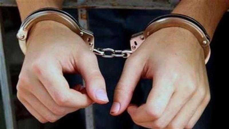 القبض على بائعة وصديقتها وراء سرقة سوبر ماركت في العجوزة