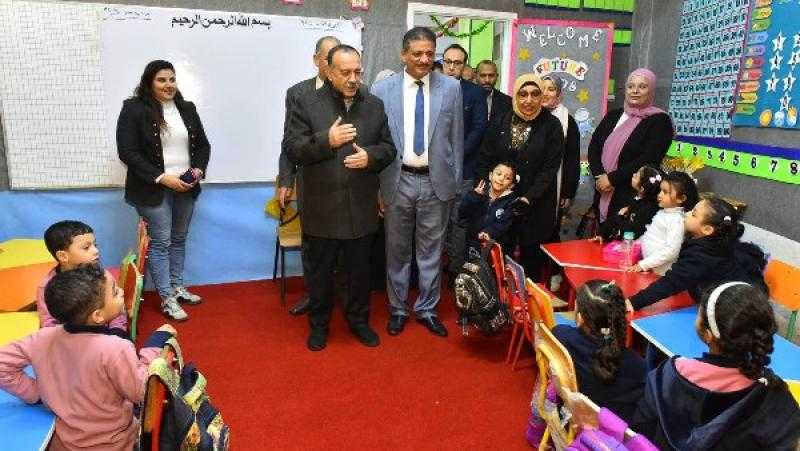محافظ أسيوط يفتتح روضة النصر الرسمية لغات بحي شرق لاستيعاب قوائم انتظار رياض الأطفال