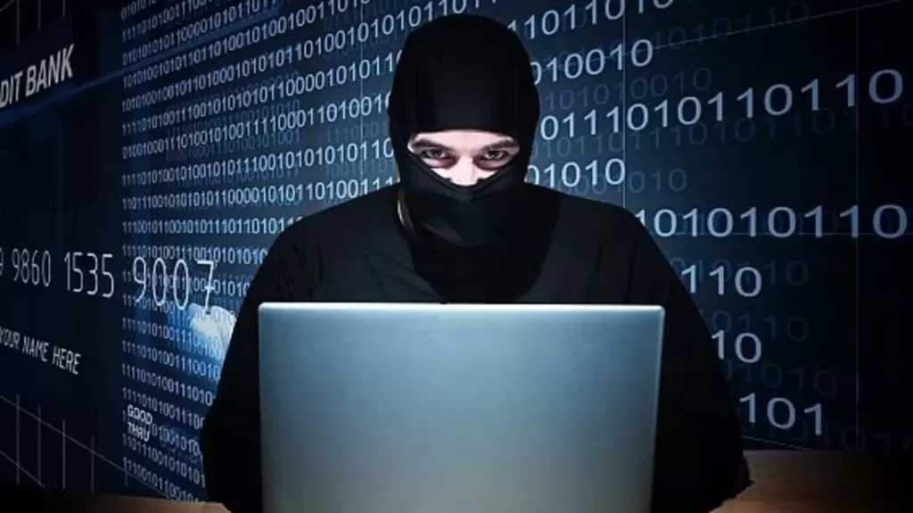 تسنيم: قراصنة إيرانيون يستولون على بيانات 400 ضابط أمريكي بالخليج