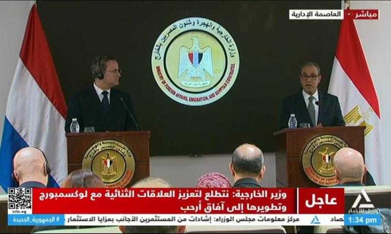 وزير الخارجية يؤكد أهمية التوصل إلى اتفاق لوقف إطلاق النار فى غزة