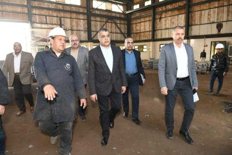 من مصنع «999».. وزير الإنتاج الحربي: نسعى لتحقيق أقصى جودة واستغلال التكنولوجيا الحديثة في التصنيع