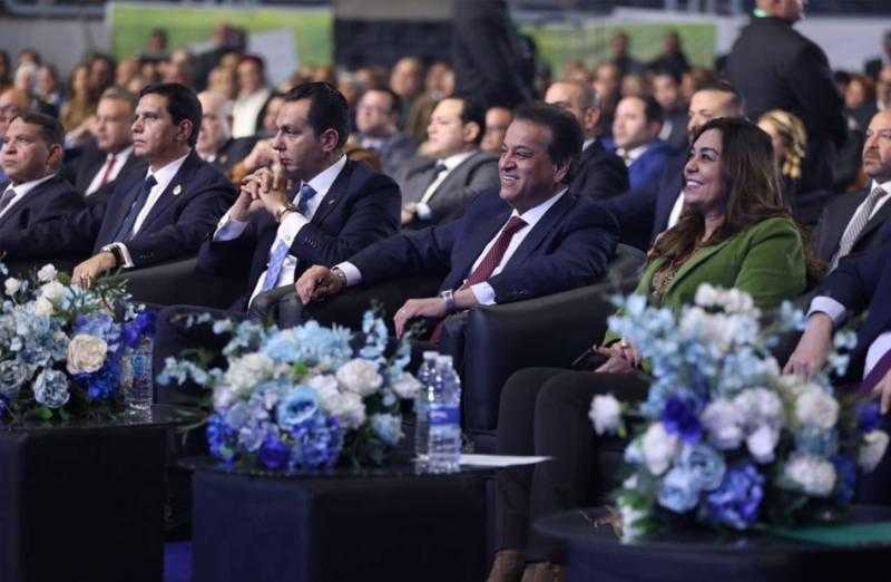 نائب رئيس الوزراء يشهد فعاليات مبادرة سداد ديون المزارعين ويشيد بدورهم في دعم الثروة الزراعية والأمن الغذائي