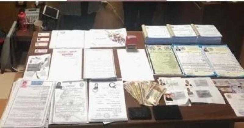 تجديد حبس مالك شركة زور محررات رسمية للنصب على مواطنين بالجيزة