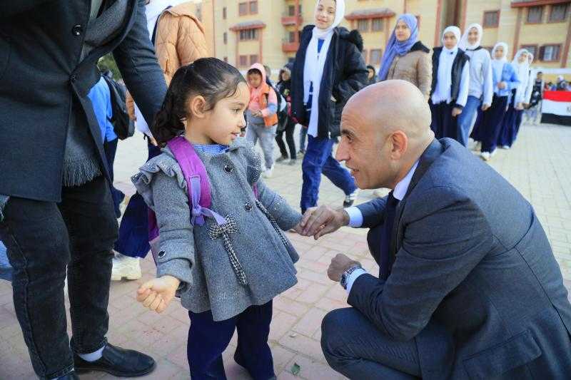 وزير التعليم يواصل جولاته على المدارس في ثالث أيام الترم الثاني بزيارة الشرقية