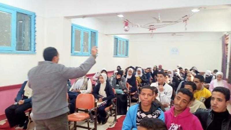 محافظ أسيوط: تنظيم مجموعات تقوية مجانية لطلاب الشهادة الإعدادية