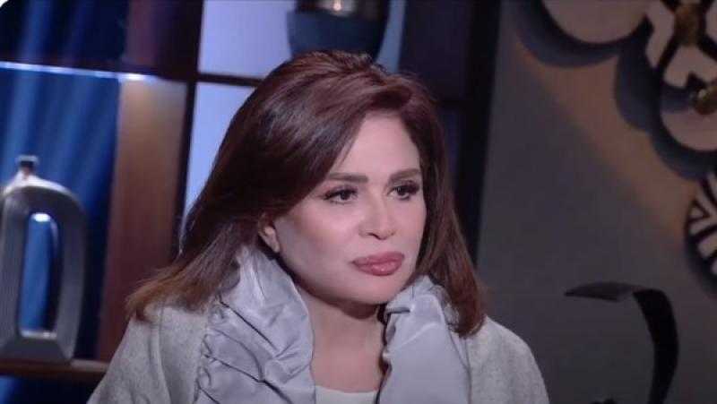 إلهام شاهين تناجي الله: الناس بتقول كلام كتير وأنا بقول يارب سامحني