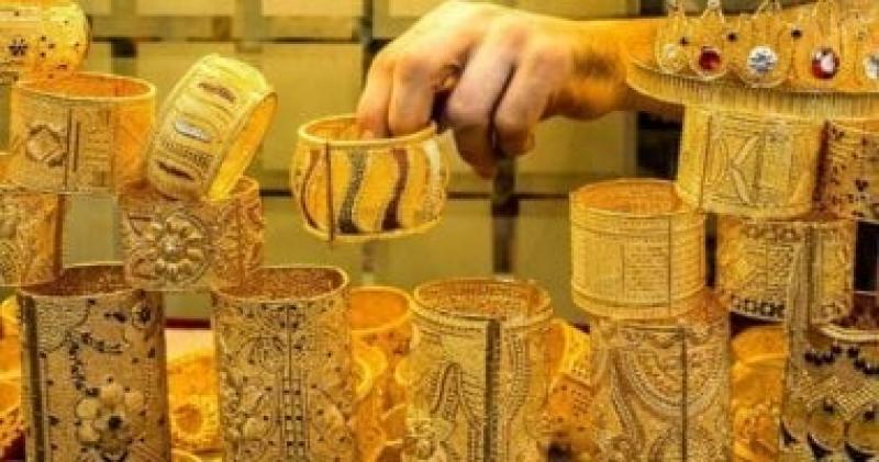 سعر الذهب اليوم الخميس 13-3-2025 عيار 18 بدون مصنعية بـ3574 جنيها