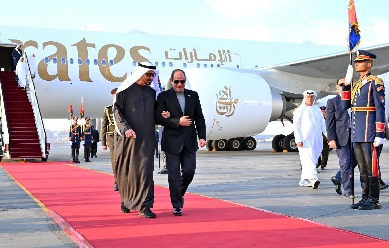 المتحدث الرئاسي ينشر صور استقبال الرئيس السيسي رئيس دولة الإمارات