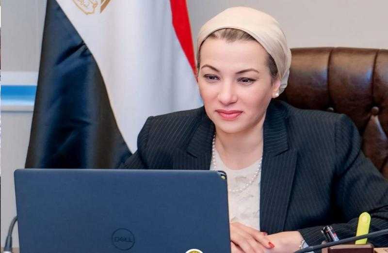 وزيرة البيئة تناقش التأثيرات المحتملة على هجرة الطيور ووضع حلول استراتيجية لها