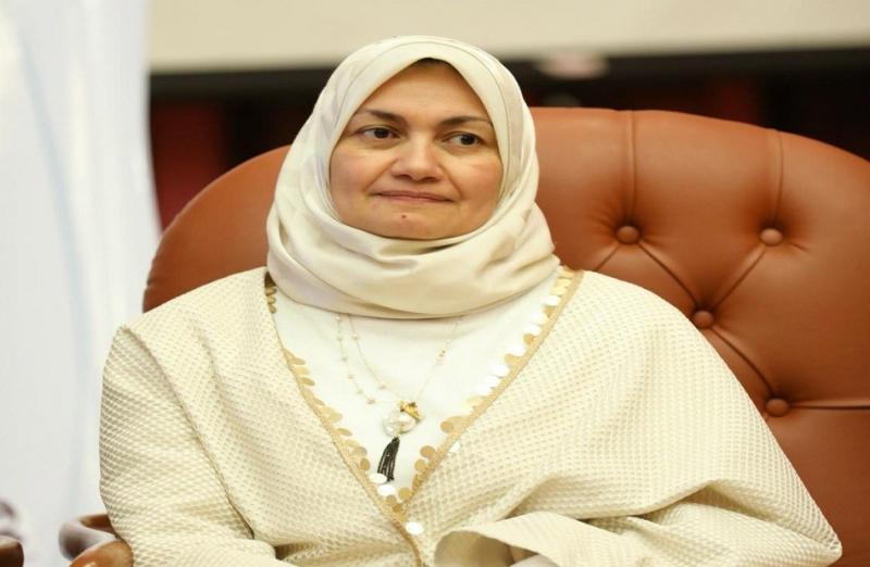 مستشارة شيخ الأزهر: برنامج صناعة القيادات النسائية يهدف لتمكين المرأة في المجالات كافة