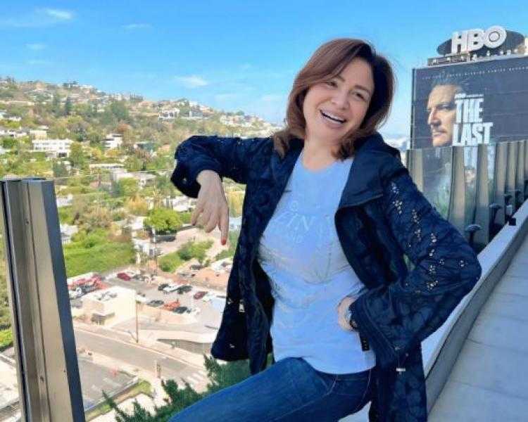 إلهام شاهين تشارك الجمهور بصورها في كاليفورنيا