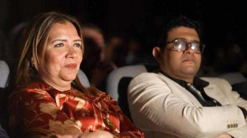 غادة جبارة تشرف على التجهيزات الفنية لعروض مهرجان الفضاءات المسرحية