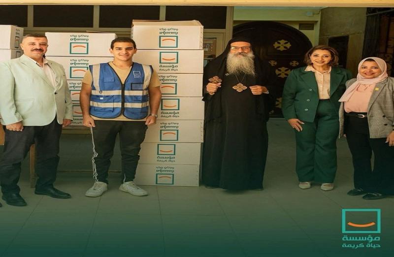 حياة كريمة تهنئ الأقباط بعيد القيامة وتوزع كراتين الكرم على كنائس مصر| صور