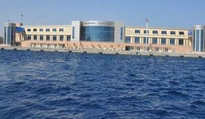 إعادة فتح ميناء الغردقة البحري وانتظام الحركة الملاحية بموانئ البحر الأحمر