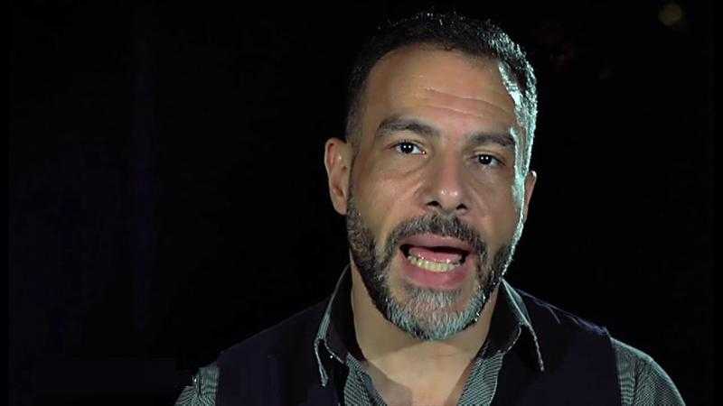 محمد خميس: مهنة الطب الاسنان لا تحب شريك وتركتها من أجل الفن