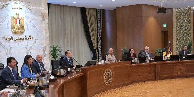 مجلس الوزراء يوافق على مشروع قانون زيادة العلاوة والحافز الإضافي