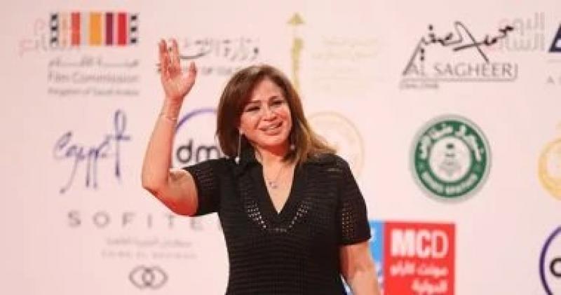 إلهام شاهين عن تغطية الجنازات: أحزان الفنانين لا يجب أن تتحول لمحتوى للتربح
