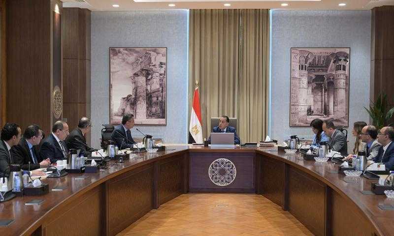 رئيس الوزراء: توافر السلع بكميات كبيرة يسهم فى توازن الأسعار وهو ما يتحقق حاليا