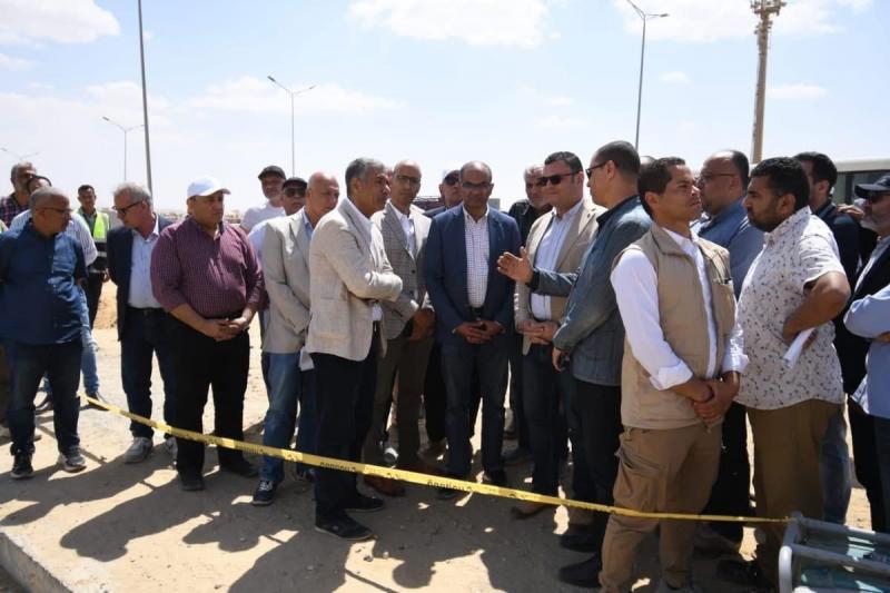 وزير الإسكان يتفقد مشروع تنفيذ الخط الإضافي (2200مم) من مأخذ المعادى إلى محطة تنقية القاهرة الجديدة»