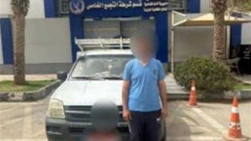 كشف ملابسات قيام طفل بقيادة سيارة ”ربع نقل” والسير برعونة في القاهرة
