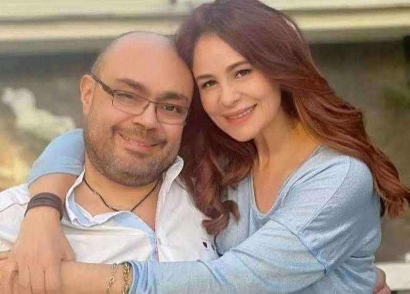 كارول سماحة ترد على انتقادات عودتها للمسرح عقب وفاة زوجها.. ماذا قالت؟