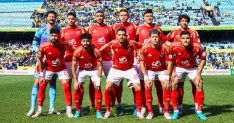 محمد يوسف يُحفز لاعبي الأهلي قبل مواجهة بالميراس.. وبن شرقي ملتزم بقرارات ريبيرو