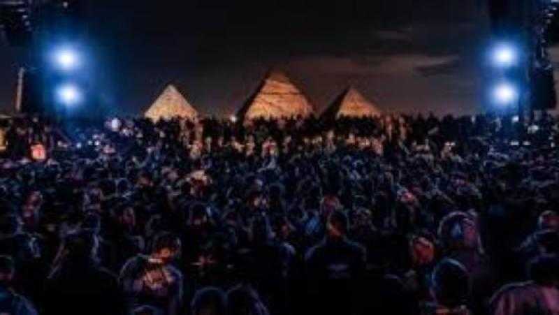 أمين الأعلى للآثار الأسبق: ذبذبات الحفلات لها تأثير سلبي على أبو الهول والأهرامات