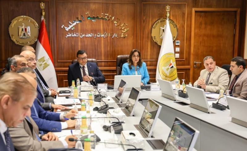 وزيرا التنمية المحلية والإسكان يترأسان اجتماع اللجنة العليا لتراخيص المحال العامة لبحث تيسير وتبسيط إجراءات إصدار التراخيص