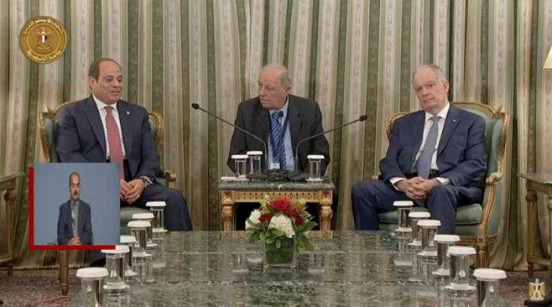 الموقع الرئاسي ينشر فيديو لقاء الرئيس السيسي ونظيره اليونانى بأثينا