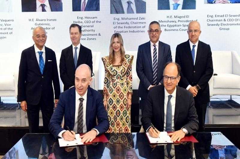 رئيس ”الاستثمار” يشهد توقيع اتفاقية استخدام الذكاء الاصطناعي للمدن الذكية في مصر وإسبانيا