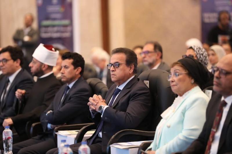 وزير الصحة والسكان يطلق الخطة العاجلة للسكان والتنمية والبرنامج القومي للوقاية من التقزم وسوء التغذية
