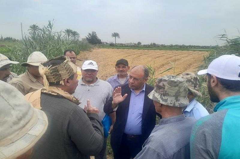 وكيل زراعة البحيرة يوجه بسرعة الانتهاء من توزيع الأسمدة المدعمة على المزارعين بكفر الدوار