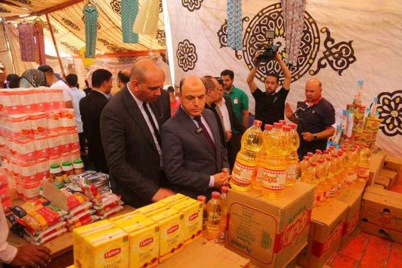 محافظ كفر الشيخ يتفقد سوق اليوم الواحد بمدينة بيلا