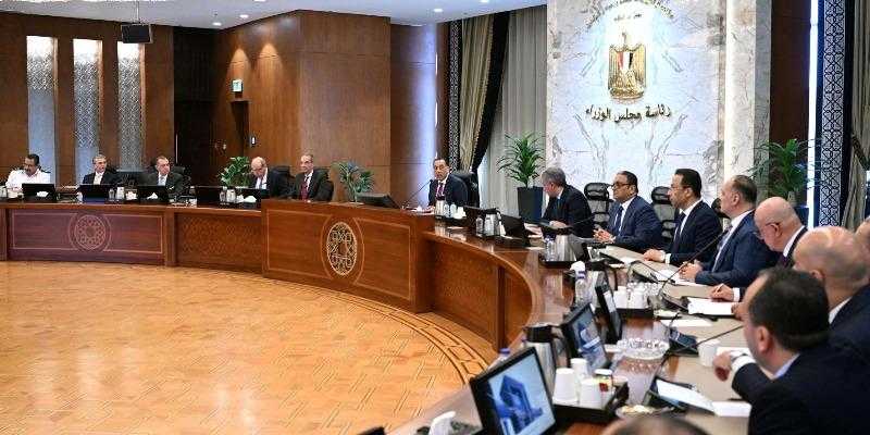رئيس الوزراء يتابع موقف تطوير المنظومة الجمركية وإجراءات التسجيل المسبق للشحنات