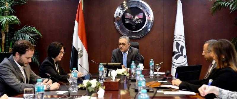”الاستثمار” في مصر وهونج كونج تبحثان مستقبل مناطق المال والأعمال في مصر