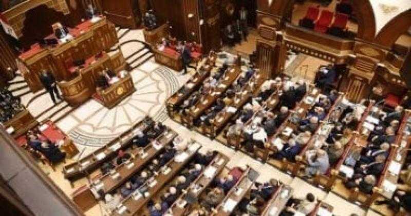الشيوخ يوافق نهائيا على تعديل بعض أحكام قانون انتخاباته تقسيم الدوائر بما يراعي التمثيل العادل للسكان
