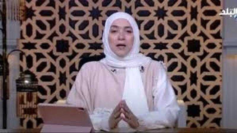 دينا أبو الخير: الوفاء بالنذر واجب ما دام في طاعة