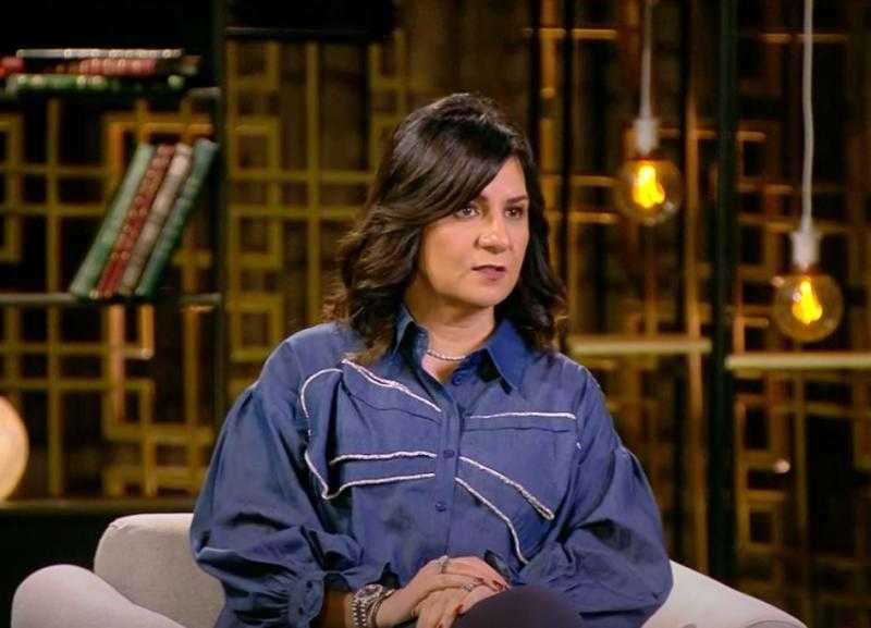 نبيلة مكرم تروي تفاصيل «رؤيتها للسيدة العذراء» أثناء توجهها لحضور محاكمة ابنها