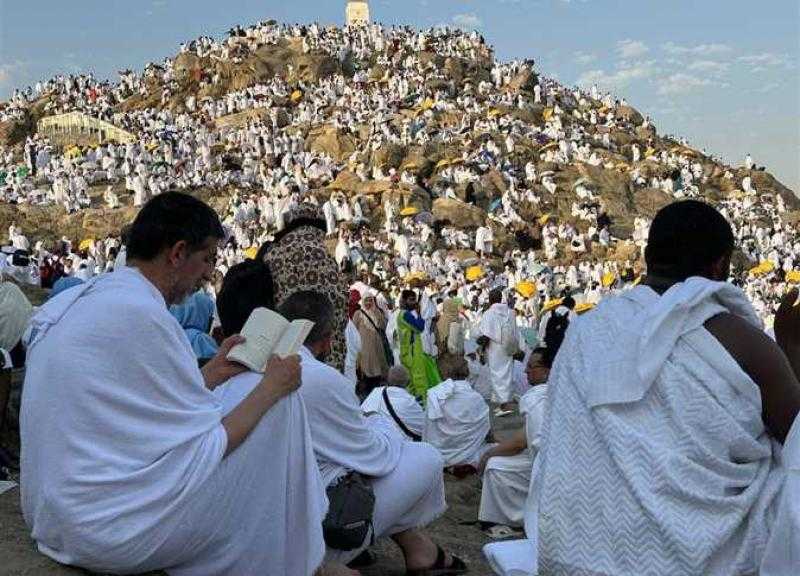 رئيس بعثة الحج السياحي: كل مخيم في عرفة سيكون في خدمته 15 موظفًا من الوزارة