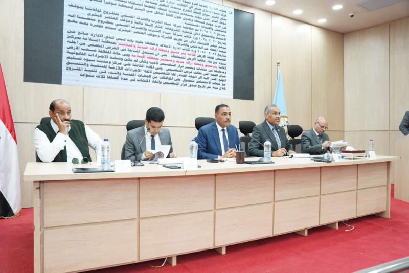 محافظ مطروح يوجه بجاهزية اللجان لامتحانات الثانوية العامة