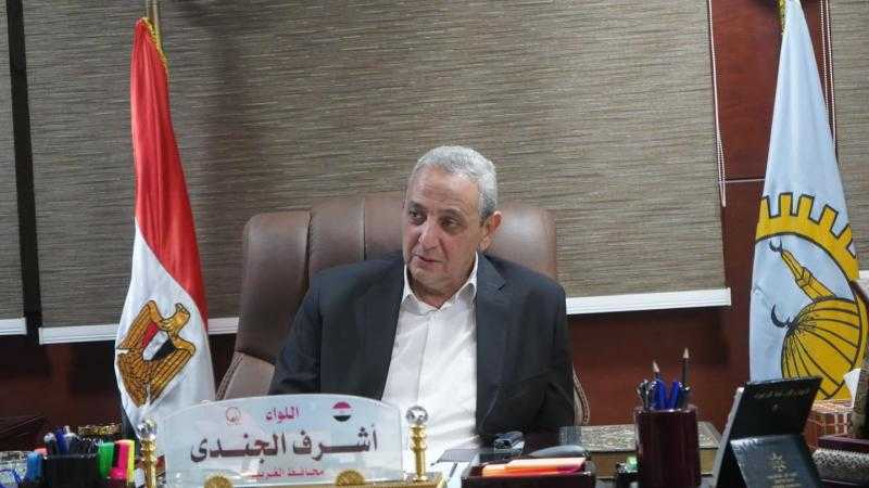 محافظ الغربية يهنئ ثلاثة طلاب أوائل الثانوية العامة على الجمهورية