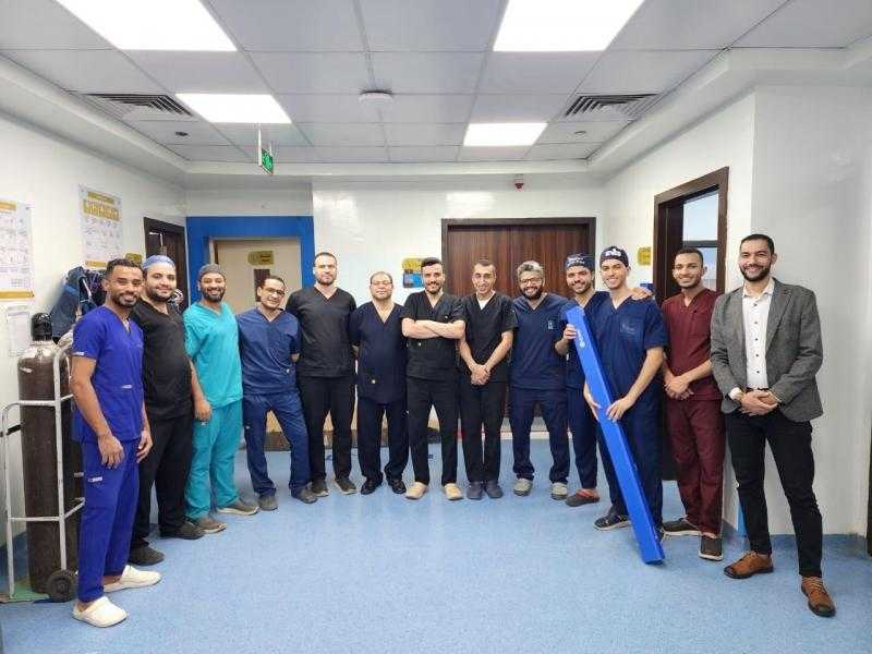 بتكلفة تتخطى 1.5 مليون.. الرعاية الصحية تعلن نجاح تدخل جراحي مزدوج لأول مرة بإقليم جنوب الصعيد